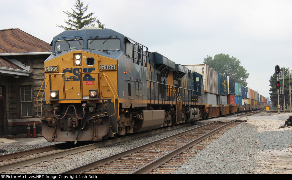 CSX 5499 & CSX 5271